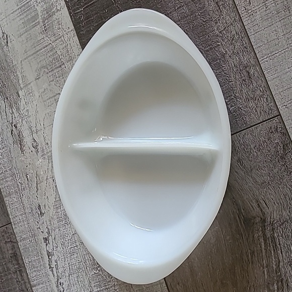 Vintage Glasbake J2352 Divided Baking Dish Casserole White with Green  Flowers - Picture 2 of 5